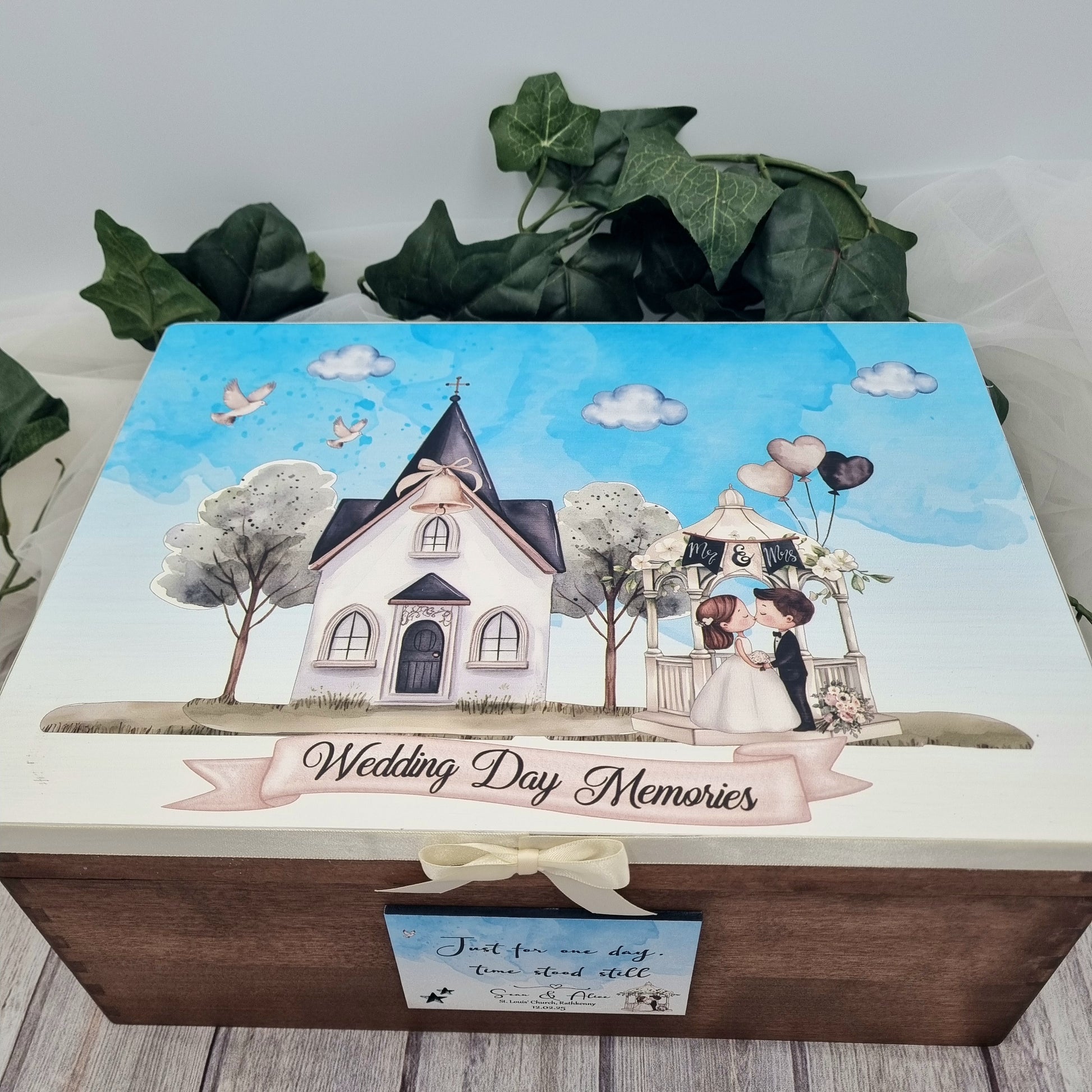 Personalised wedding box with church scene and bride and groom 